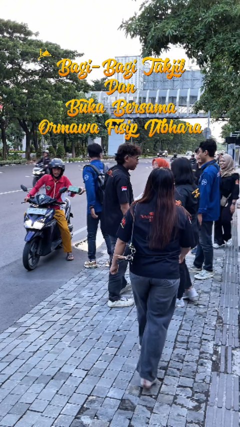 Ramadan Penuh Kepedulian: Ormawa FISIP Ubhara Berbagi Takjil dan Buka Puasa Bersama