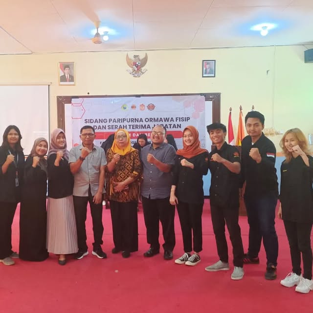 Sidang Paripurna Ormawa FISIP UBHARA Surabaya: Serah Terima Jabatan DPM dan BEM Periode 2023/2024