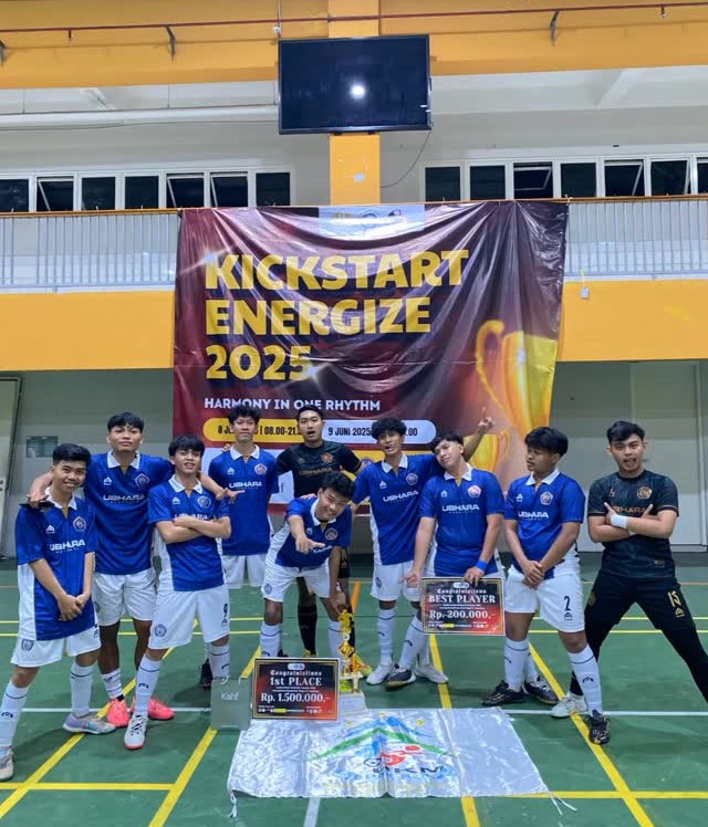 Tim Futsal FISIP UBHARA Surabaya Raih Juara 1 di Kickstart Energize 2025