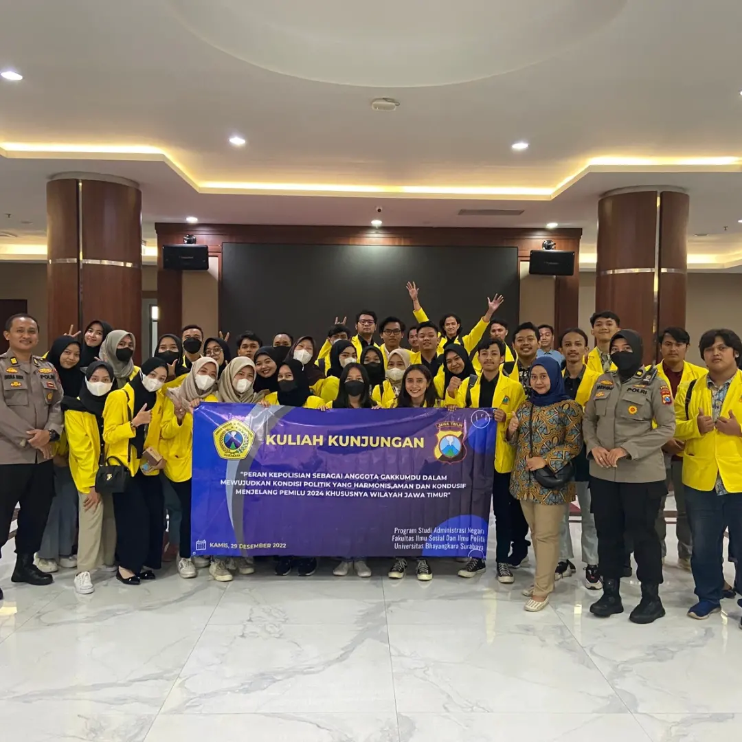 Mahasiswa Administrasi Publik FISIP UBHARA Surabaya Gelar Kuliah Kunjungan ke Mapolda Jatim