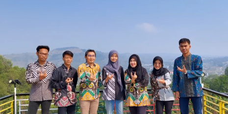 FISIP UBHARA Surabaya Ikut Gebyar Tri Dharma Perguruan Tinggi di Sukabumi